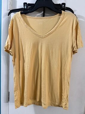 American Eagle Medium Tee